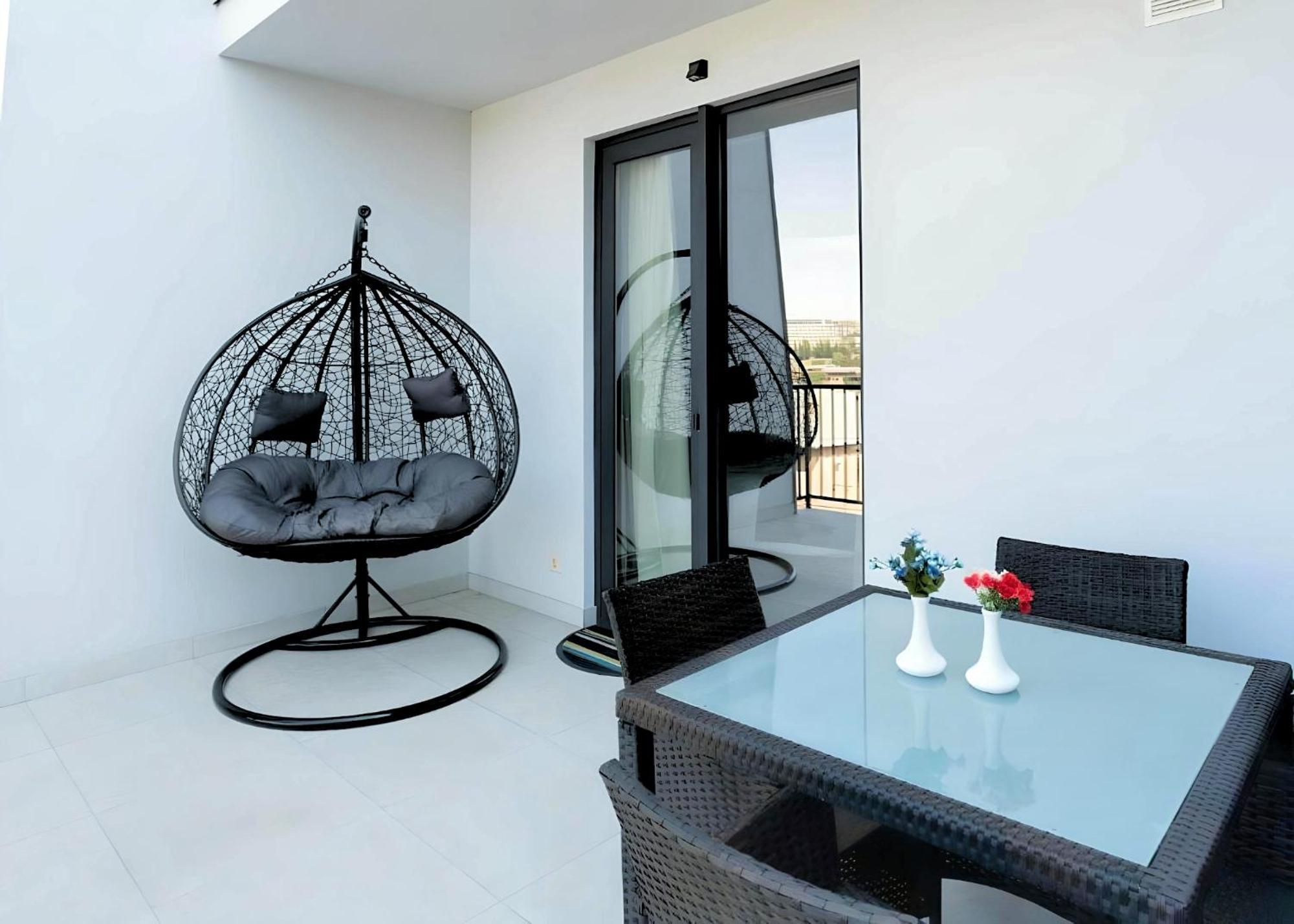 Brooch Boutique Hotel Тбілісі Екстер'єр фото