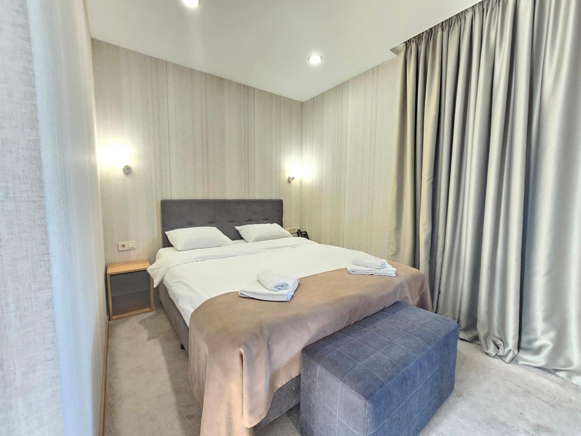 Brooch Boutique Hotel Тбілісі Екстер'єр фото