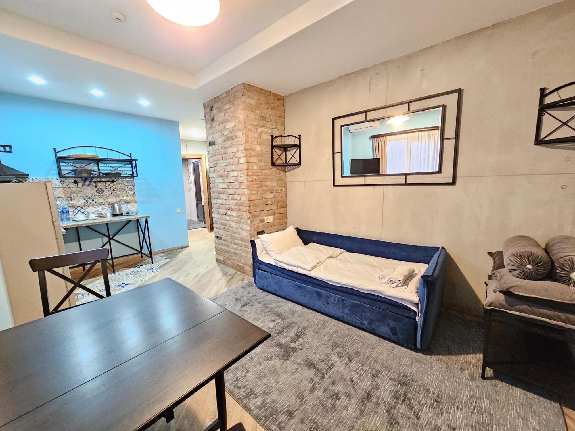 Brooch Boutique Hotel Тбілісі Екстер'єр фото